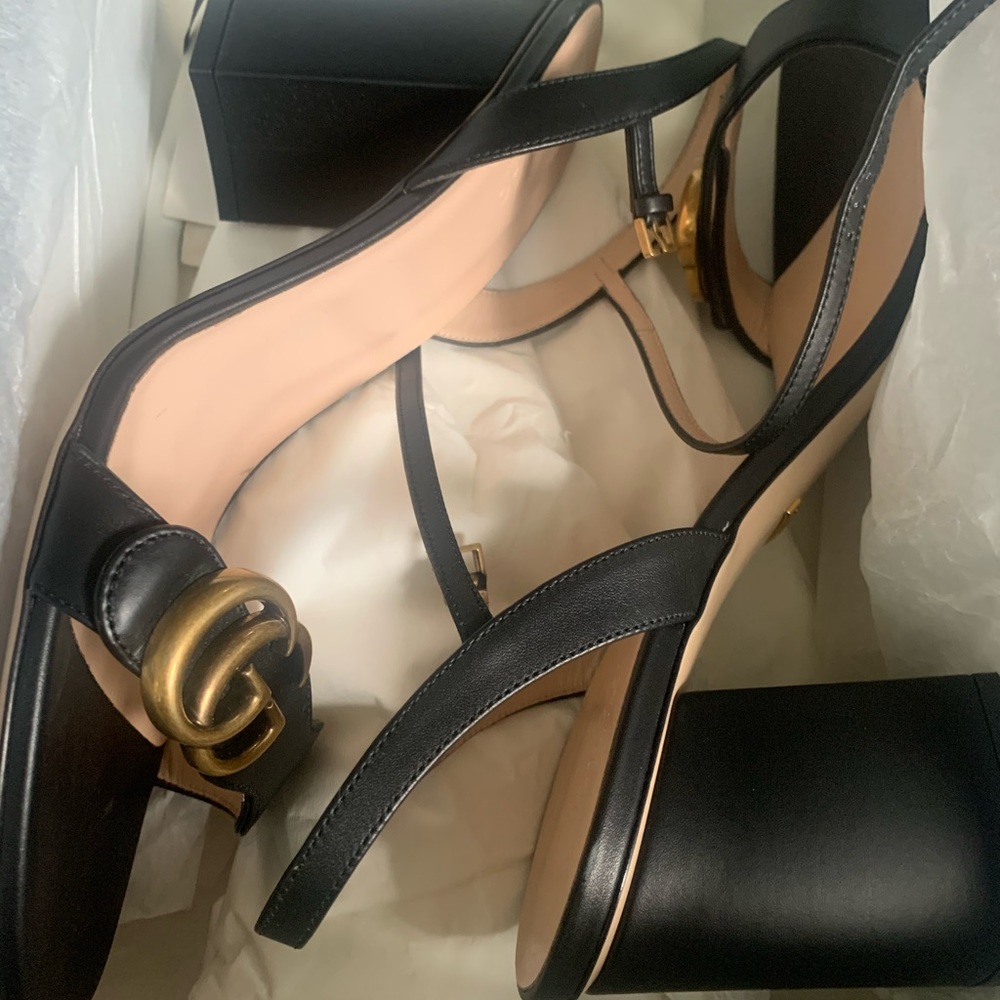 Gucci marmont sandal